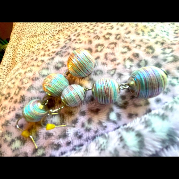 Woven metallic thread earring multicolor LAST CALL - Picture 5 of 5